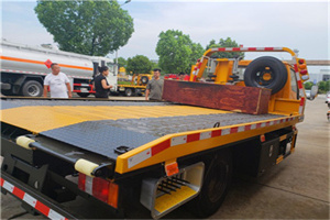 安亭镇附近拖车电话号码服务